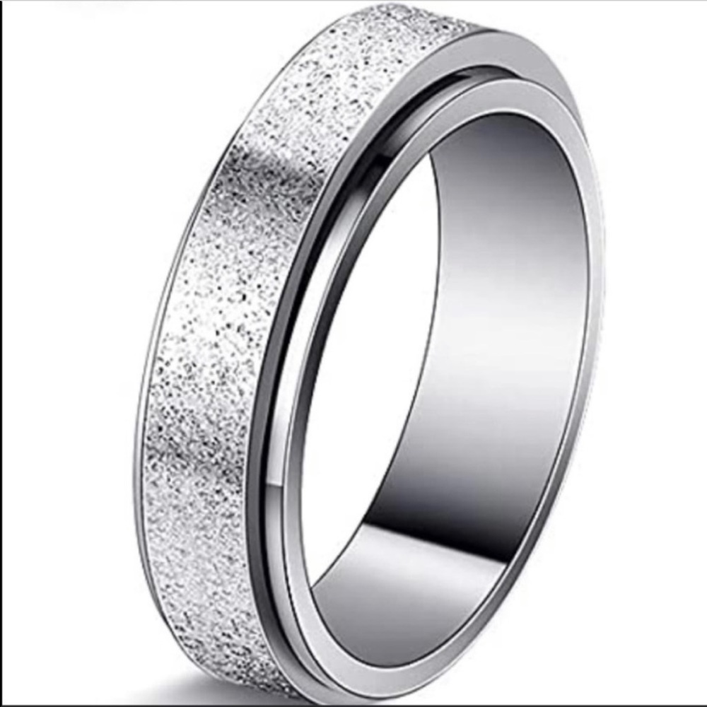 🦋3/$30🦋Fidget Spinner Ring in Silver Tone Glitter Finish Stainless Steel